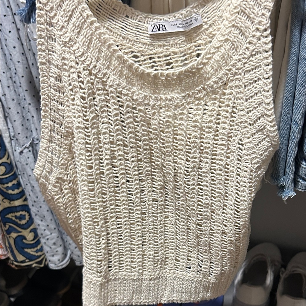 Zara Women's Cream Open-Knit Sweater